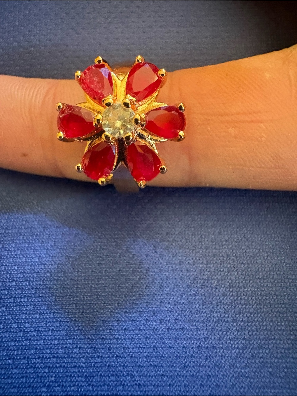 Vintage flower ruby ring w center crystal
